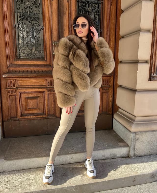 Luxury fur coat 2